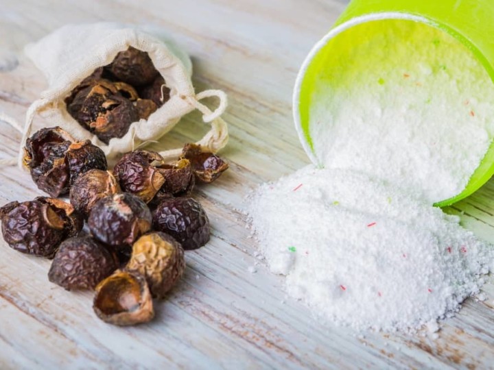 8 Steps To A More Natural & Cheaper Laundry Routine