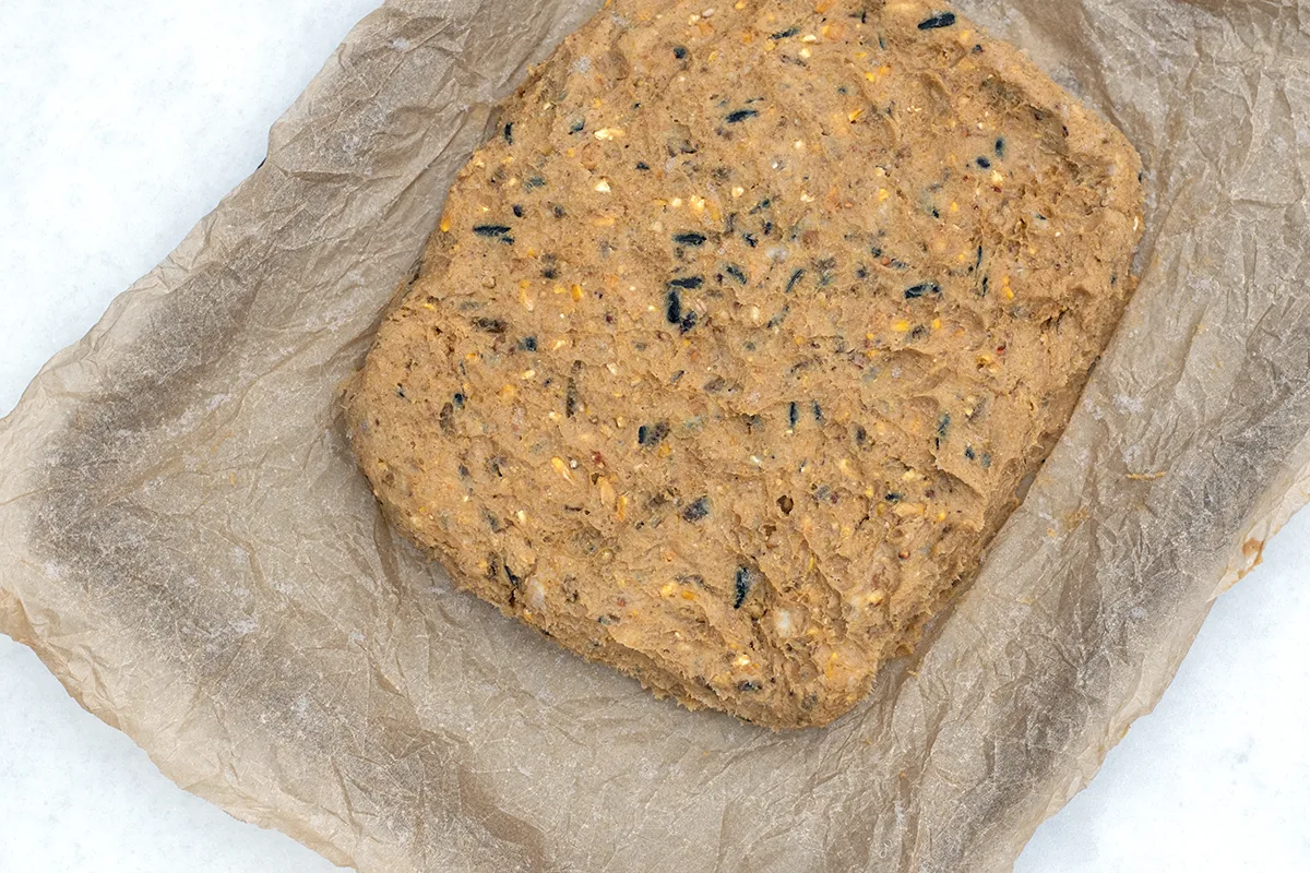 DIY suet cake